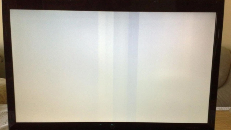 Nguyên nhân dẫn đến lỗi màn hình laptop bị trắng